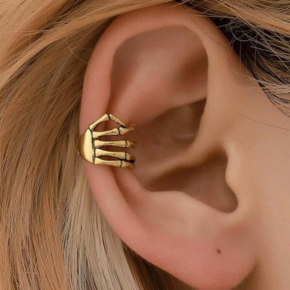 Skeleton Hand Ear Cuff